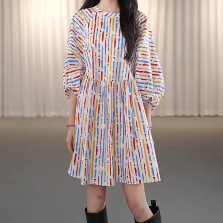 AMASS/阿玛施早春设计感羊腿七分袖彩色竖条纹收腰连衣裙550019