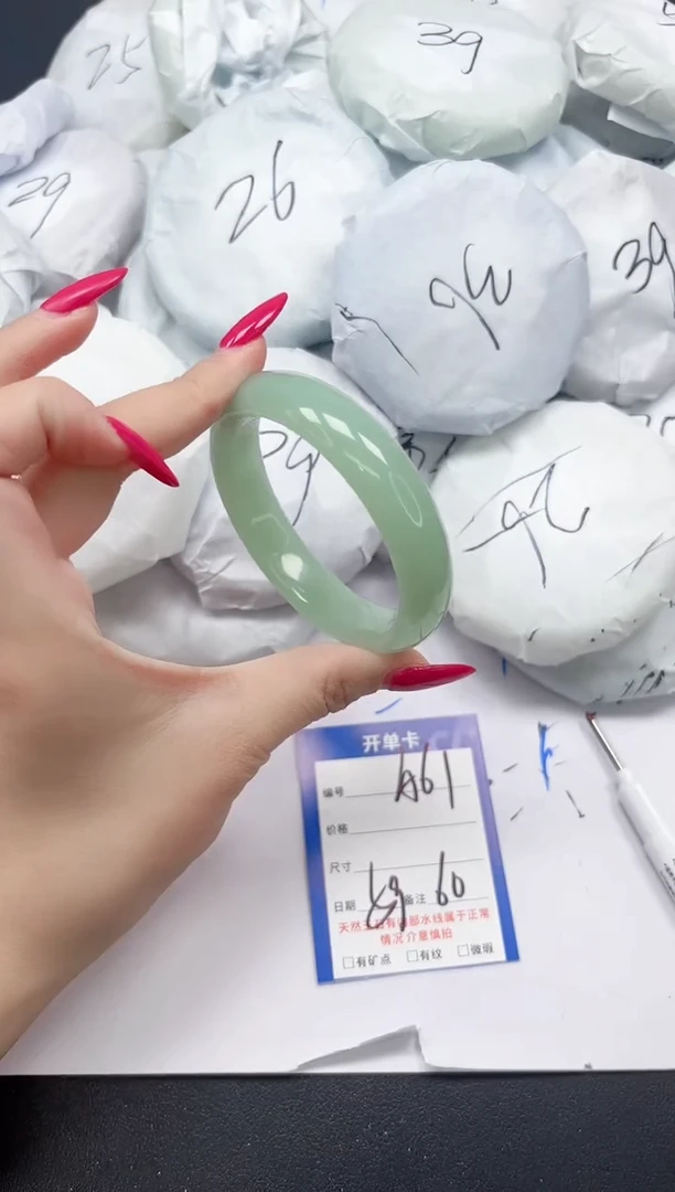 未镶嵌手镯石英质玉A61/5960