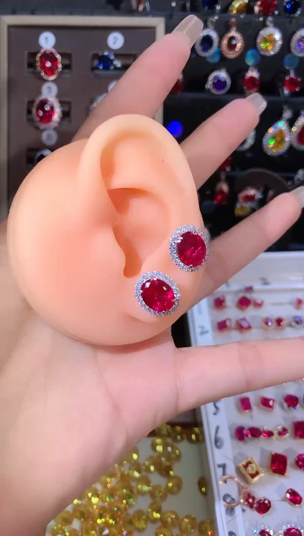 银S925镶嵌耳饰红宝石810白