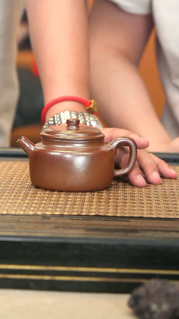 茶壶紫砂LJY94《德钟》朱泥柴烧