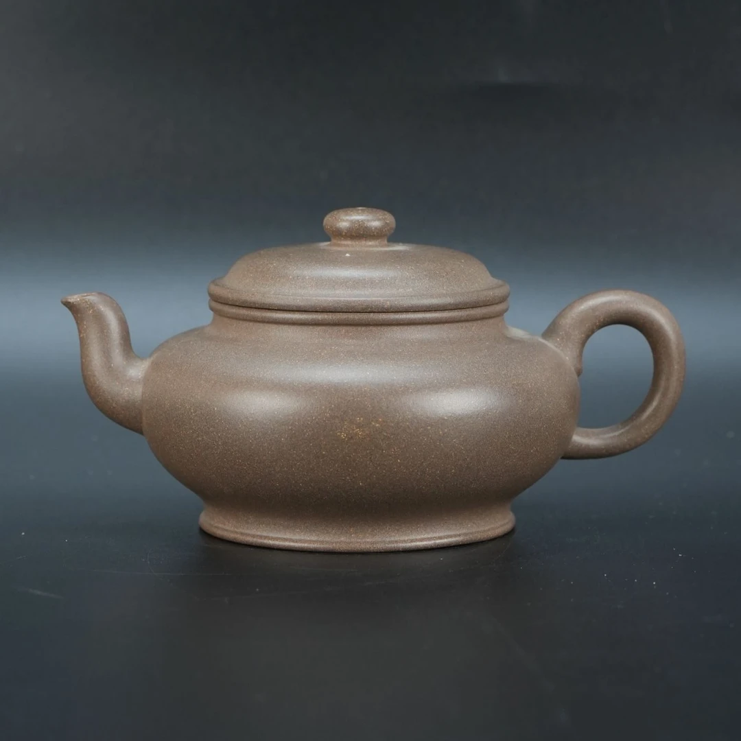 lot20587 604 杭杰 紫砂青灰紫泥扁樱壶（220cc）