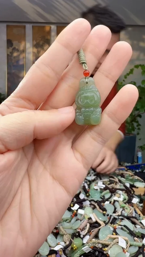 未镶嵌和田玉挂件拍一发一