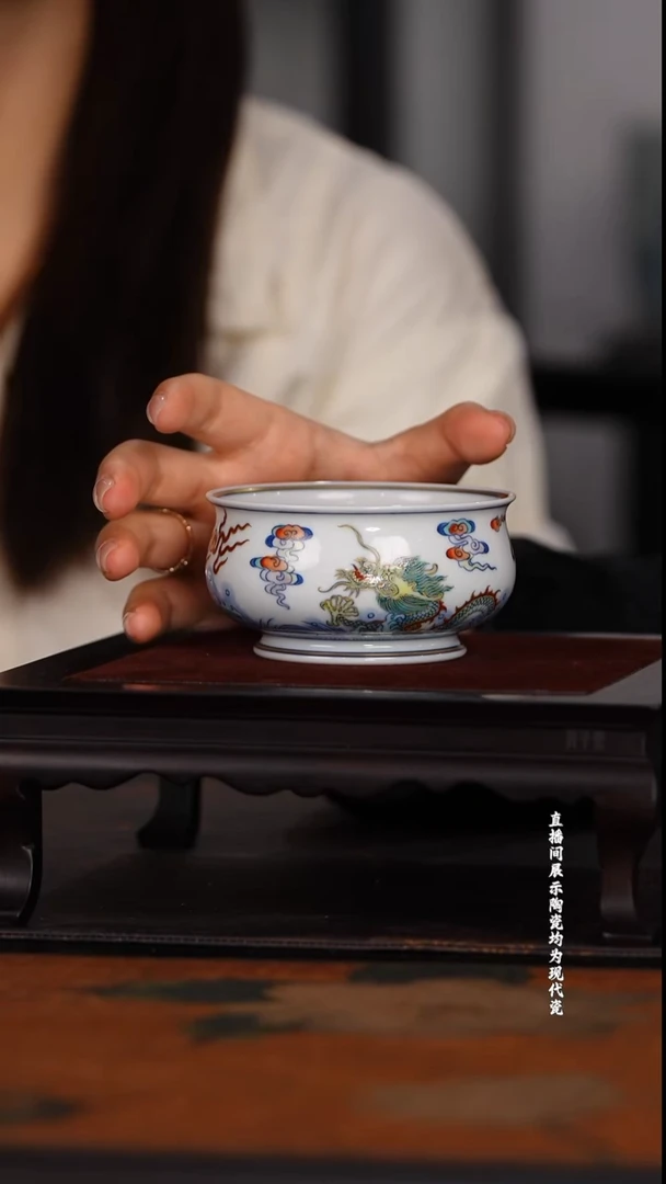 涂杏花斗彩苍龙教子矮炉式杯（描金）@@txh1041