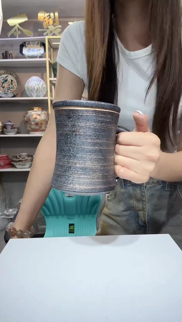 陶瓷大容量带盖马克杯一只