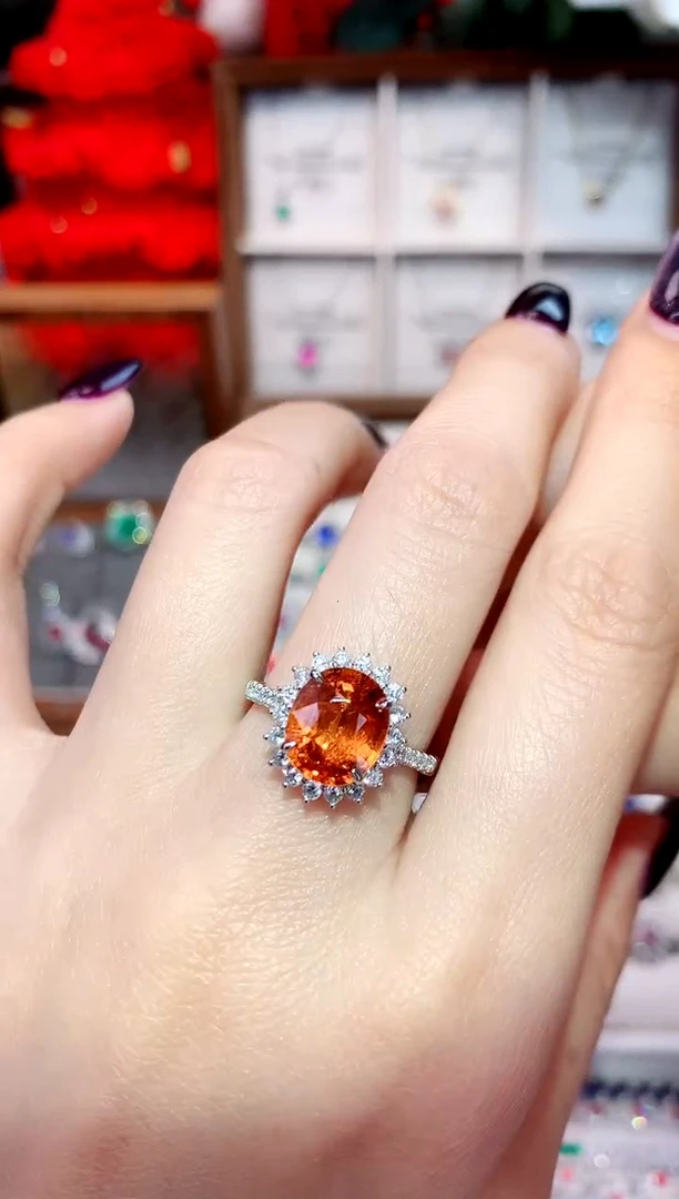18K金镶嵌戒指石榴石（芬达石）3.91ct/天然宝石/七天无理由