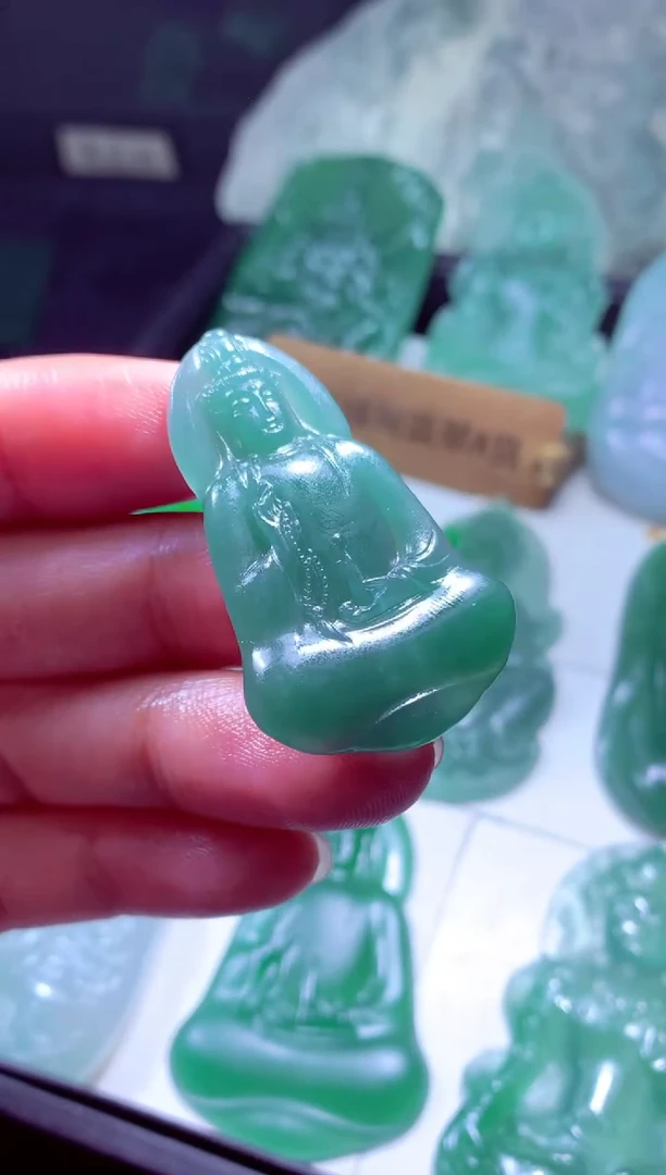 未镶嵌定制翡翠用****9天然缅甸翡翠A货 基地发货多样性发货其一