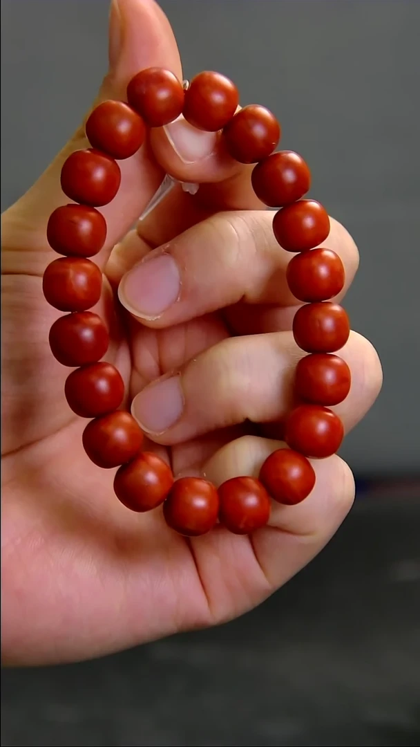 未镶嵌手串南红玛瑙004ZB1213产品一个