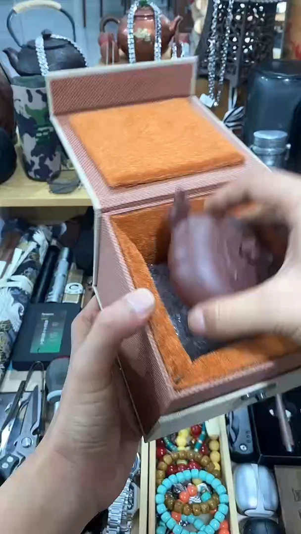 瓷片闪购商品  如图所示