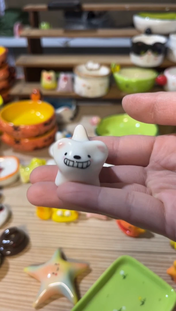 23手绘釉下彩微瑕陶瓷