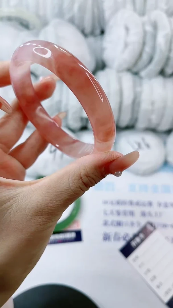 【闪购商品】石英质玉手镯未镶嵌0632524104-多样性发货