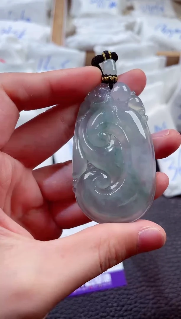 翡翠未镶嵌颈饰00000621