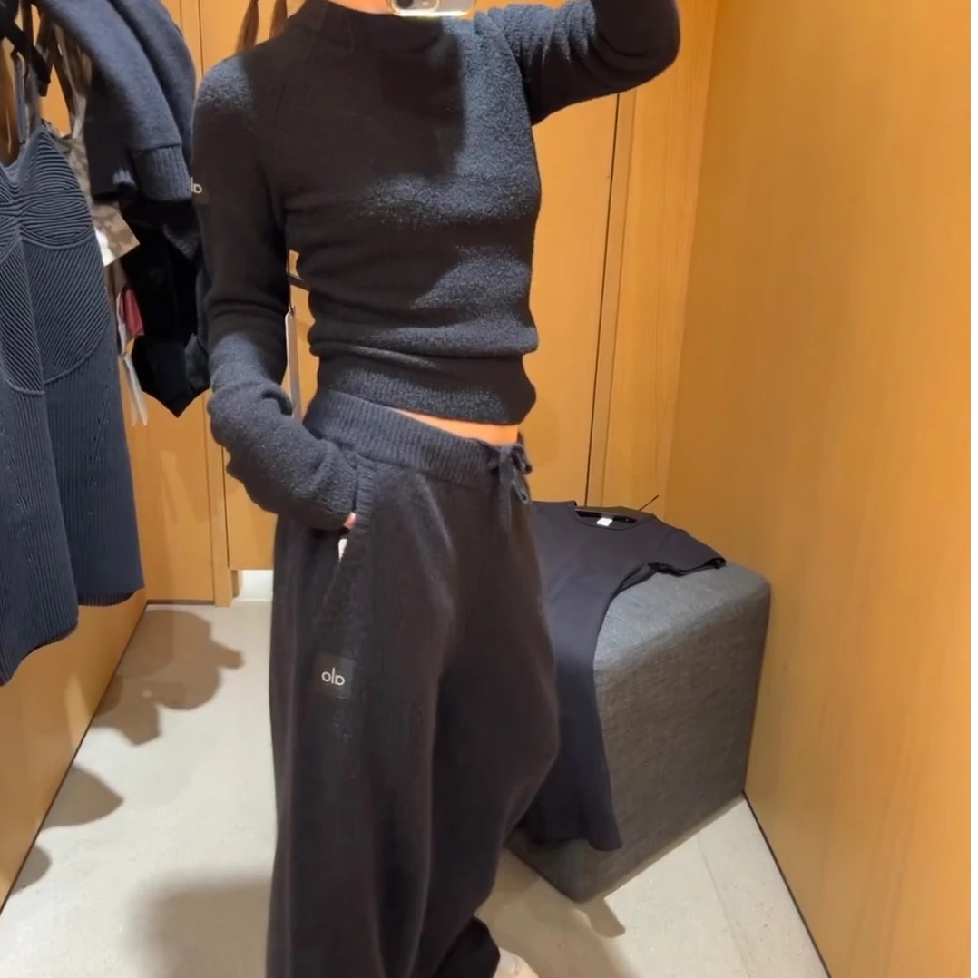 24fw卡斯米尔羊卷绒修身长袖上衣 33208