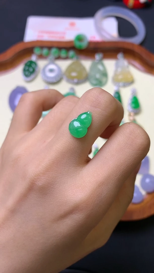 定制翡翠未镶嵌裸石（镶嵌定制）