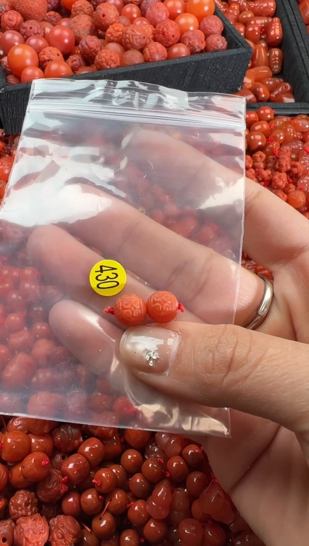 【闪购商品】南红玛瑙颈饰未镶嵌1