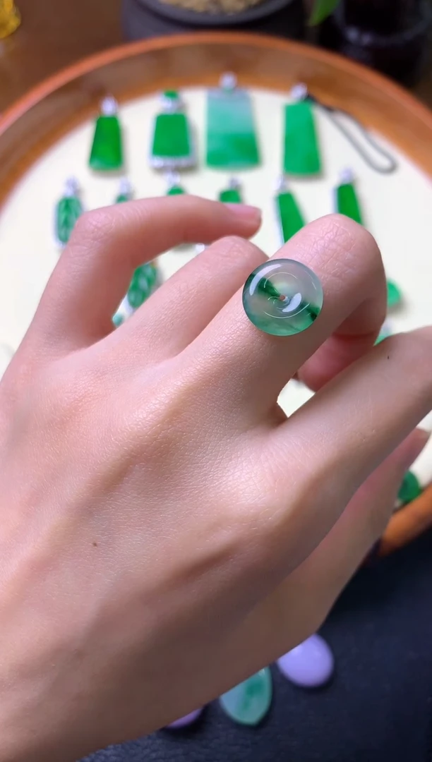 【闪购商品】定制翡翠未镶嵌裸石（镶嵌定制）