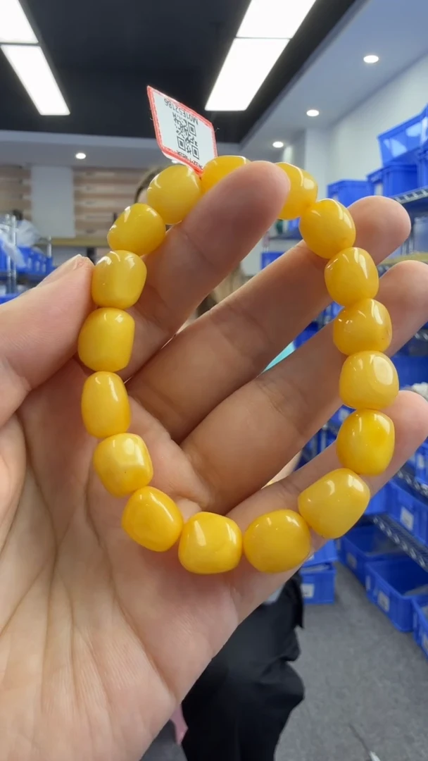 未镶嵌琥珀手链68秒拍号 假一罚三