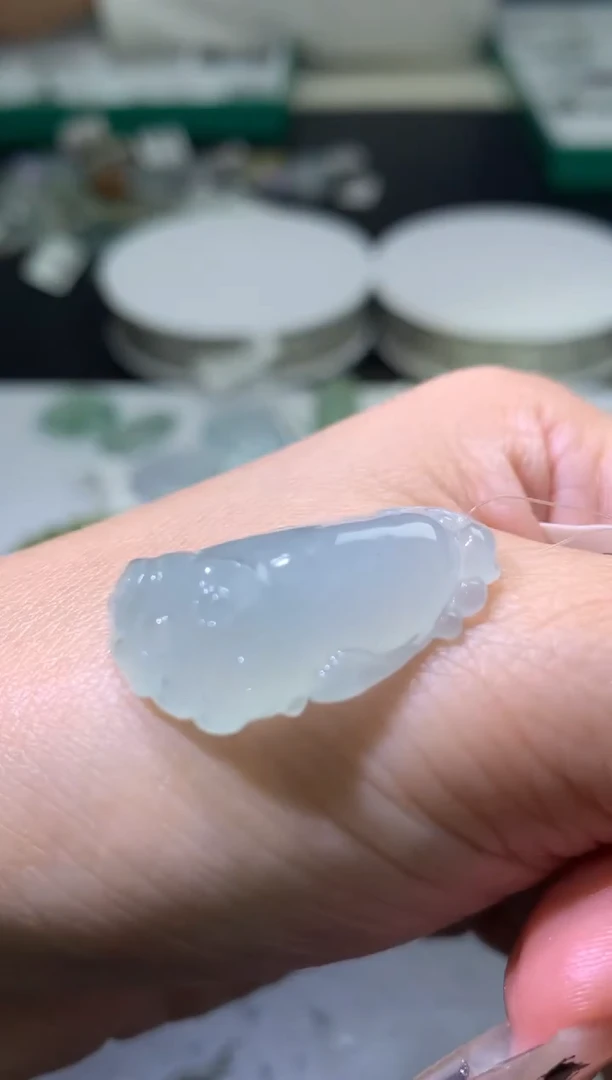 未镶嵌定制翡翠毛货  27.8-16.2-8.2