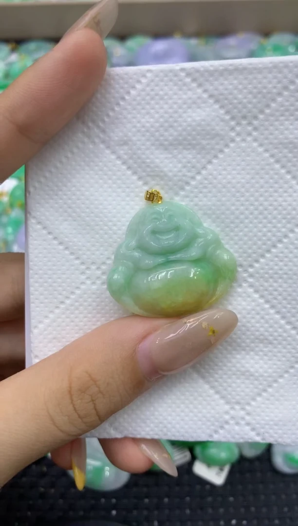 颈饰18K金镶嵌翡翠天然缅甸翡翠A货