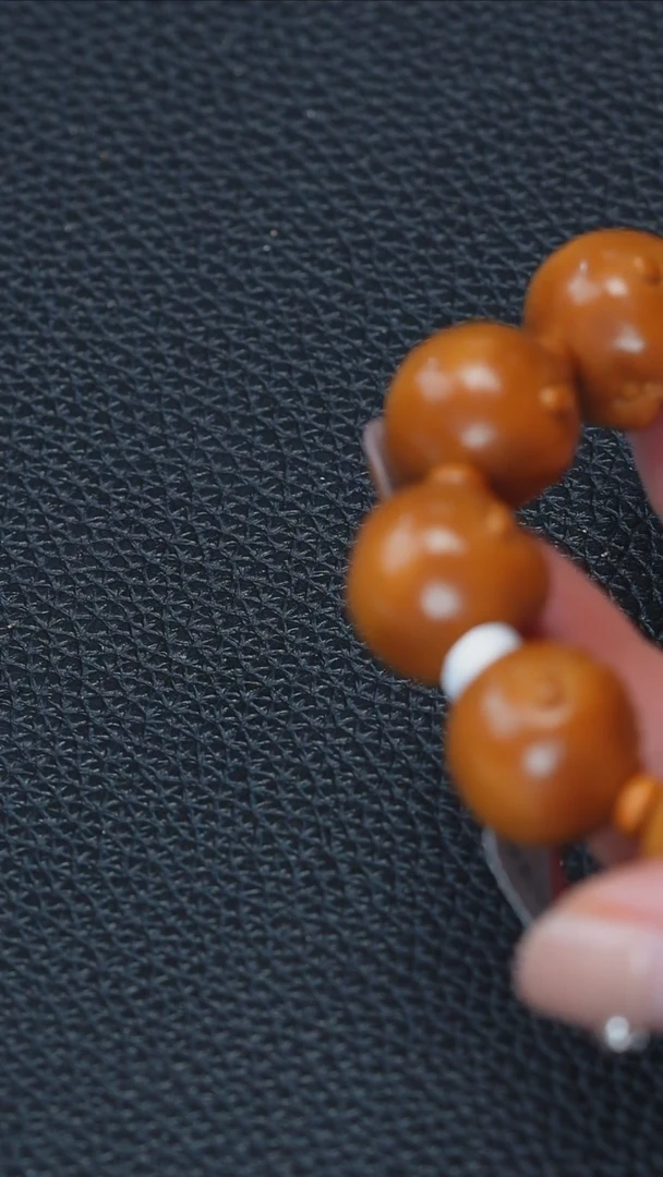 【闪购商品】橄榄核手串/手链3622388103278396569