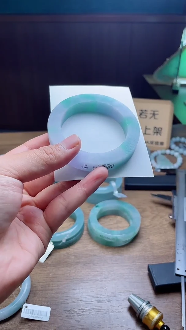 定制翡翠手镯未镶嵌凡*定制