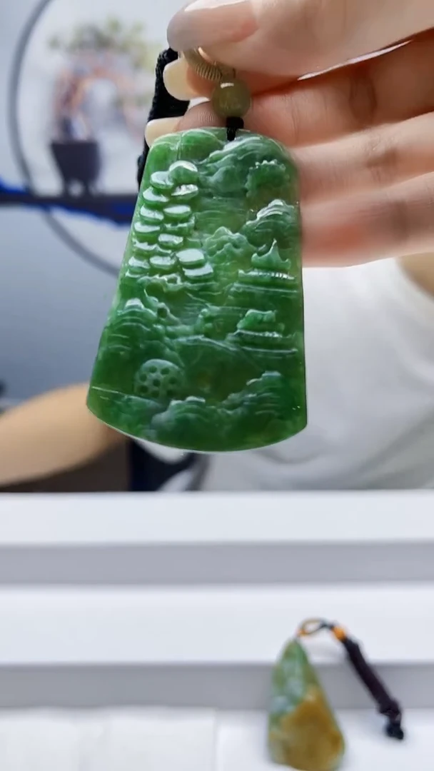 未镶嵌定制翡翠zl-毛货挂件76