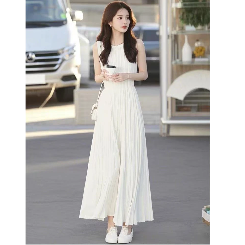 春夏2025法式独特别致女神范轻奢赫本高端新款精致白色无袖连衣裙