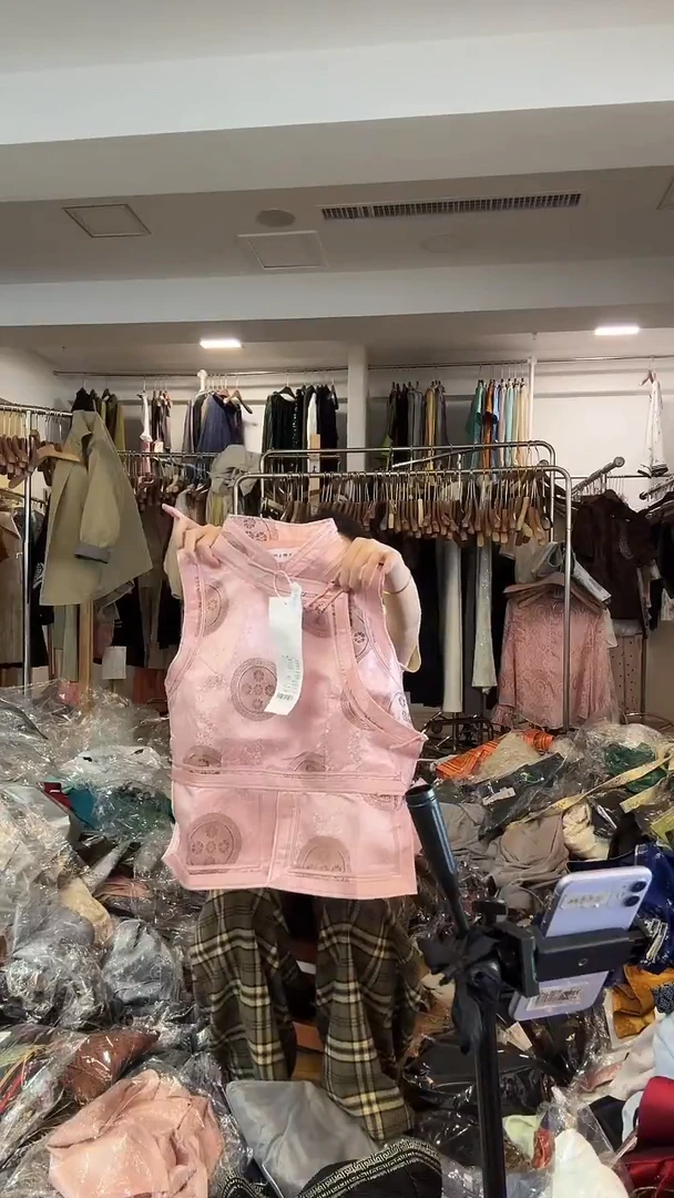 马甲    m    110斤以里