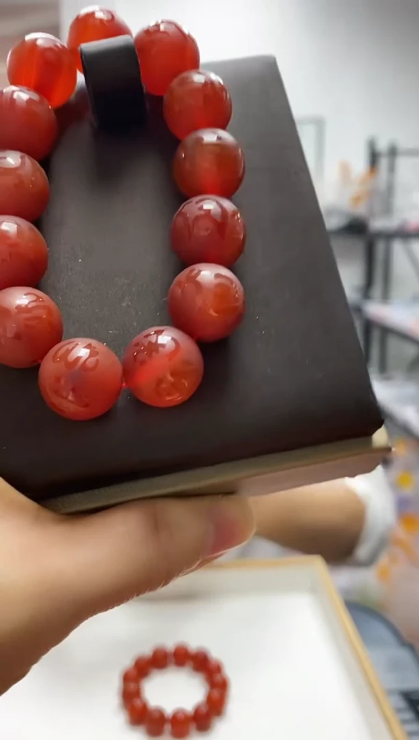 未镶嵌手串玛瑙/玉髓磨砂雕字玛瑙手串16mm