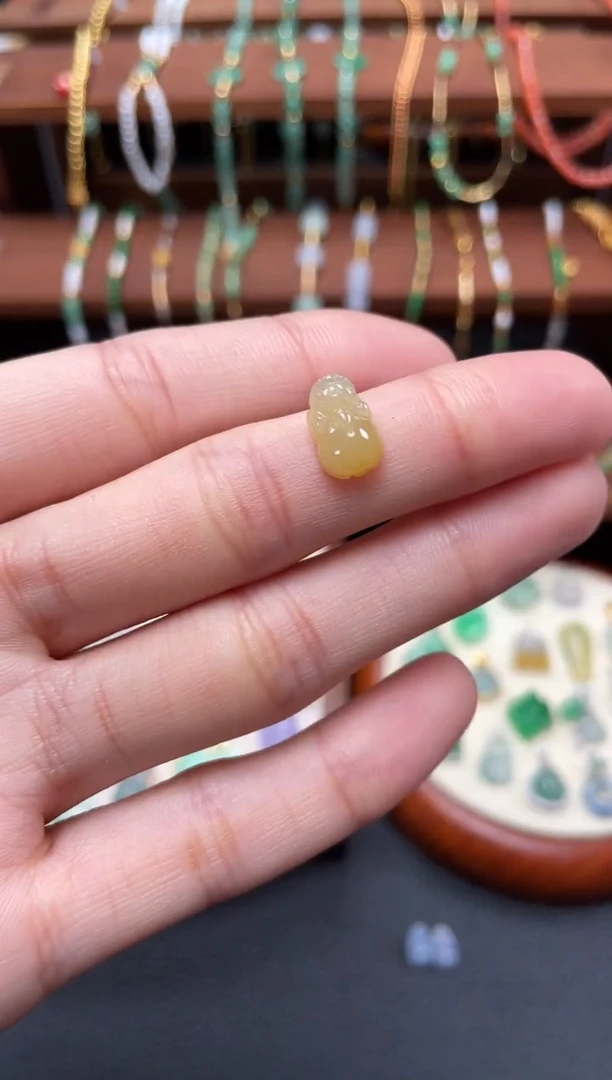【闪购商品】翡翠吊坠(不含链)18K金镶嵌一个  JK502