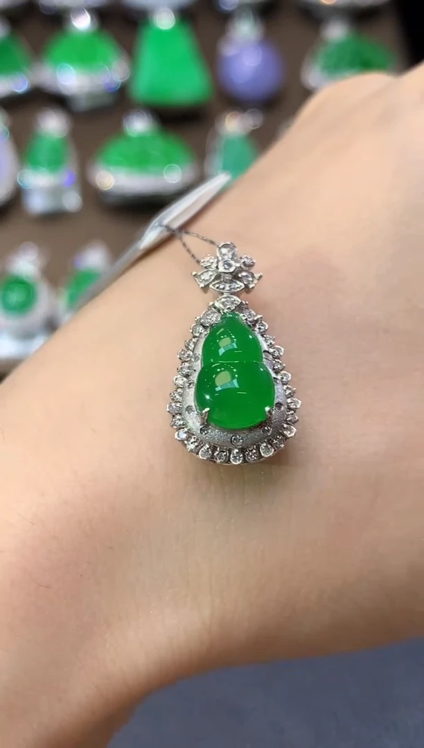 吊坠(不含链)18K金镶嵌翡翠D12