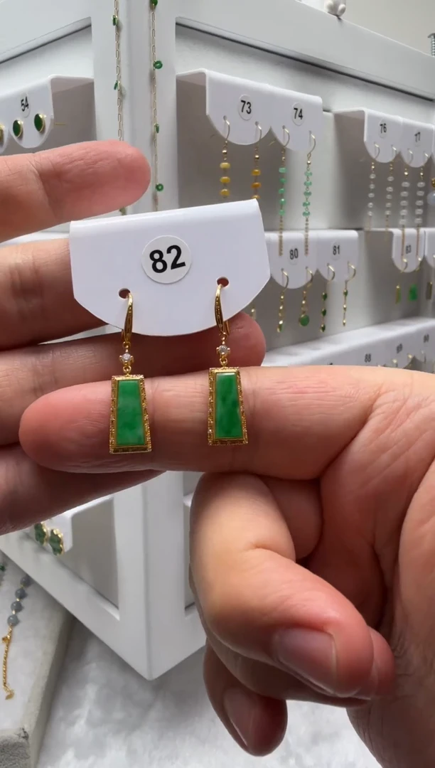 18K金镶嵌翡翠耳饰缅甸天然翡翠a货