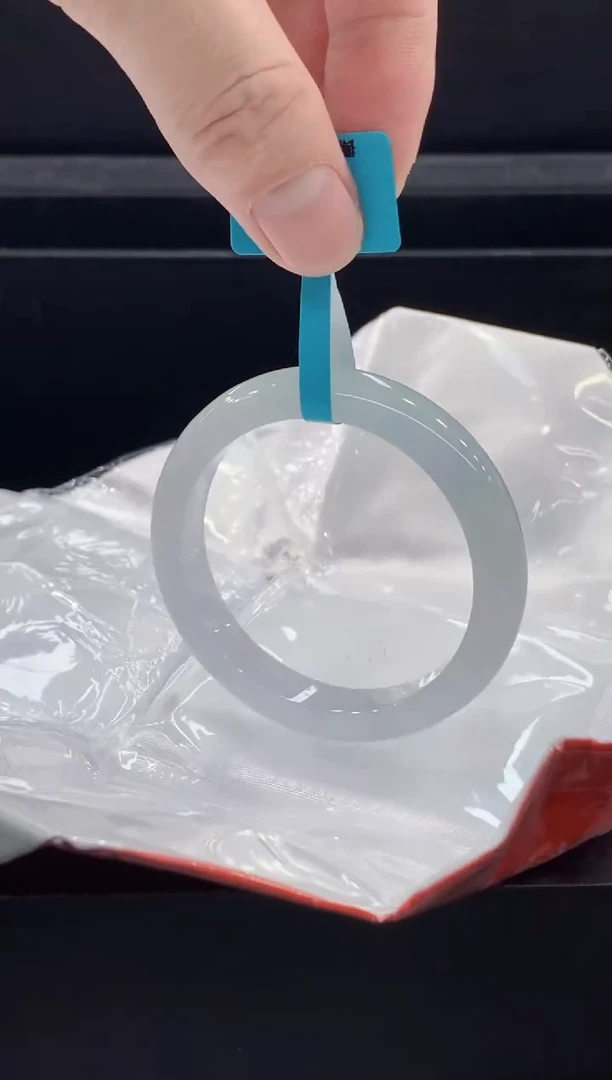 翡翠手镯未镶嵌手镯