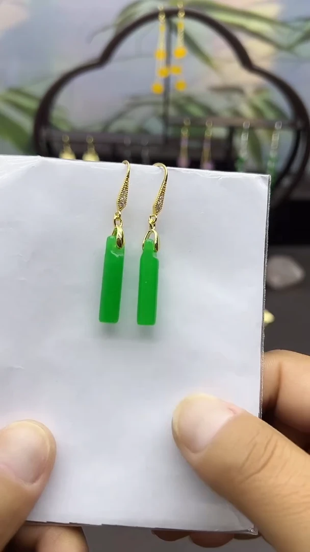 未镶嵌石英质玉（非洲翠）耳饰062