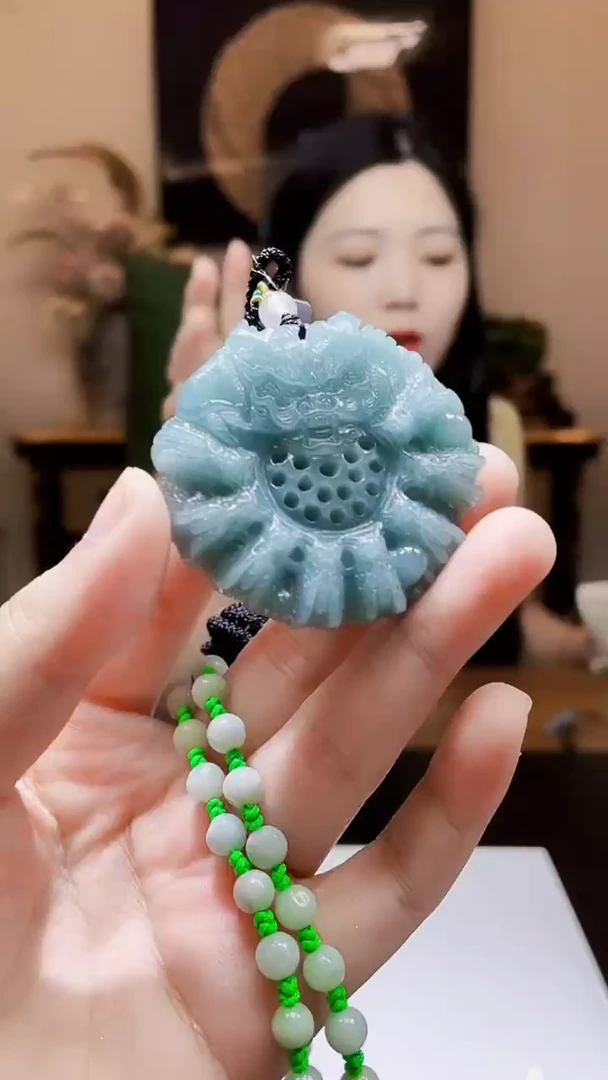 未镶嵌定制翡翠吊坠92