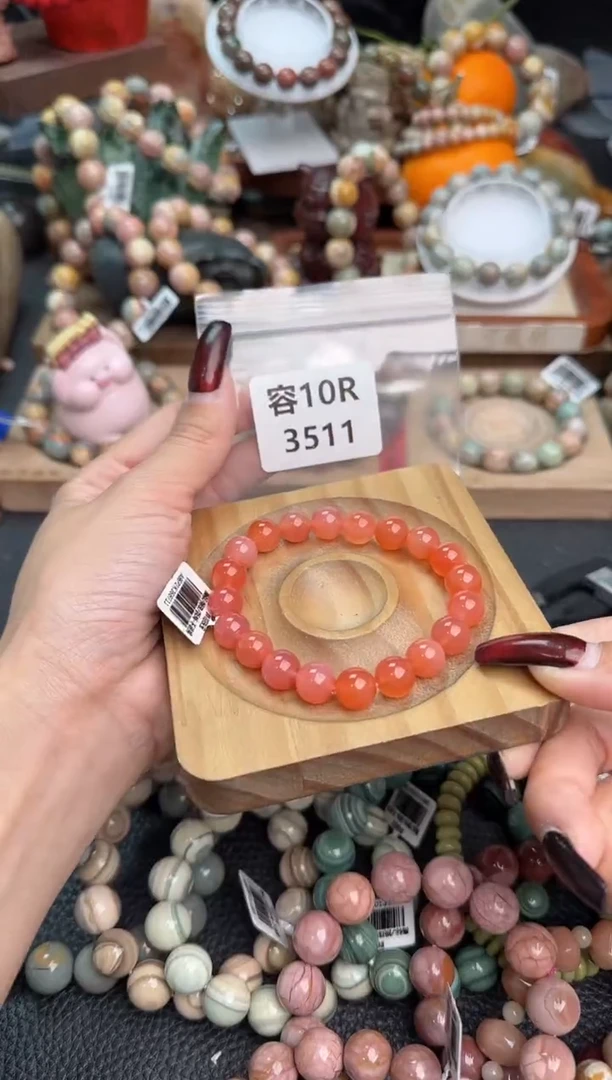 【闪购商品】石英质玉手链未镶嵌10R3511