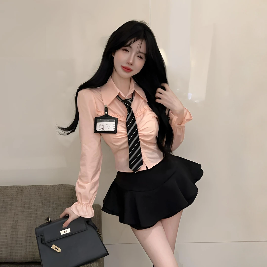 纯欲学院风收腰粉色衬衫秋季新款气质显瘦短款衬衣辣妹时尚jk制服