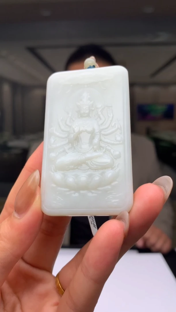 【闪购商品】定制和田玉Boss阳天然和田玉（拍一发一）