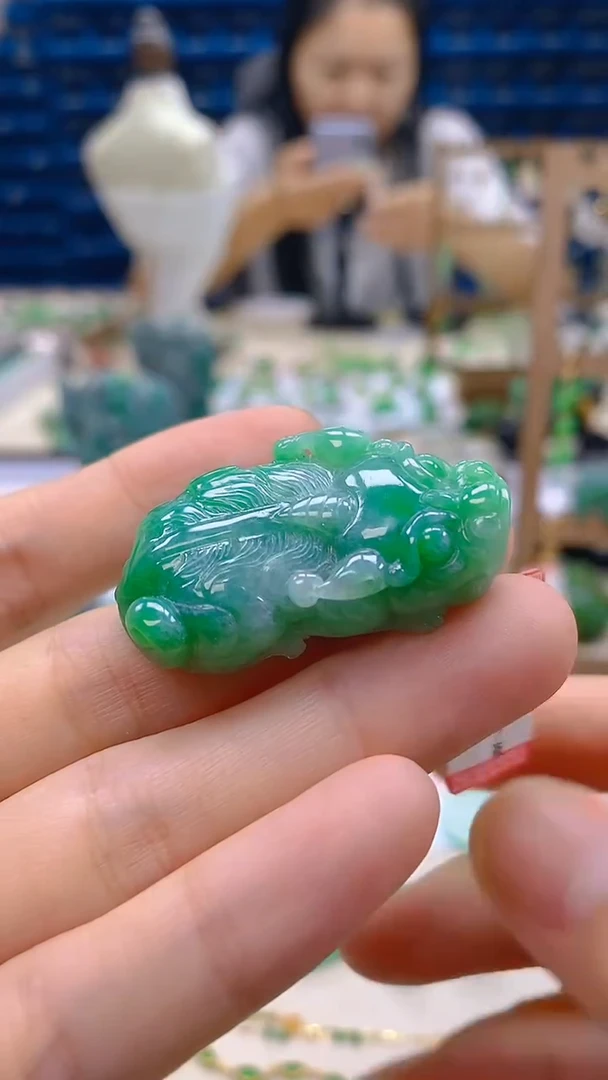 颈饰未镶嵌翡翠新号开播 全场乱卖