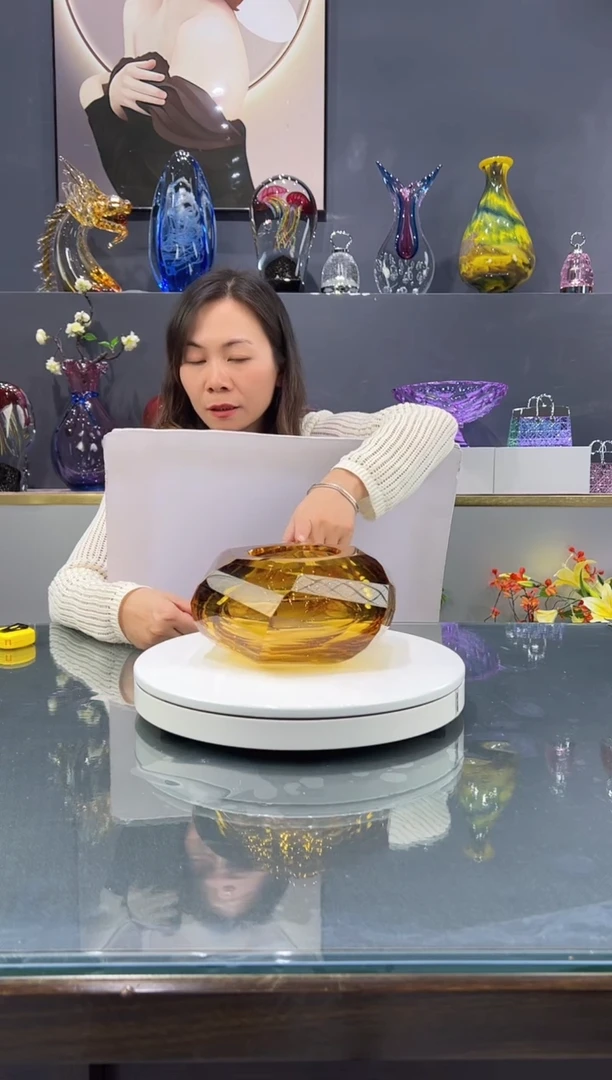 手工艺品琉璃 水晶琉璃烟灰缸1个