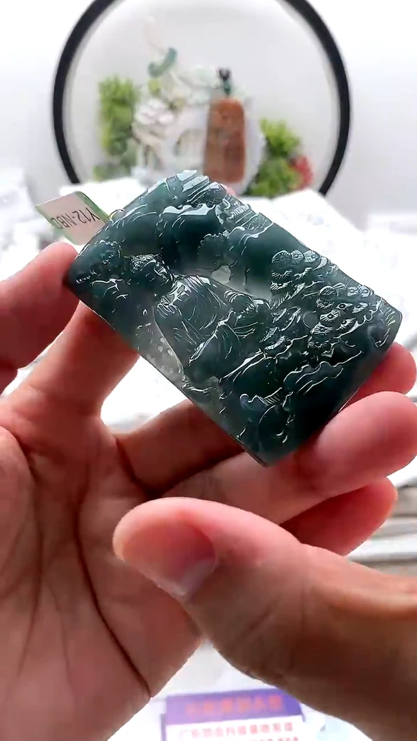 颈饰未镶嵌翡翠阿弥陀佛