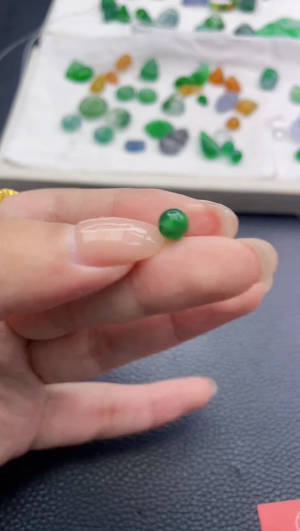 未镶嵌定制翡翠小*?7489