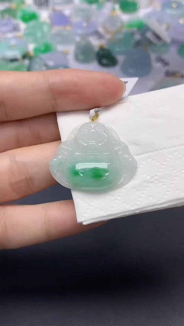 翡翠18K金镶嵌颈饰天然缅甸a货翡翠