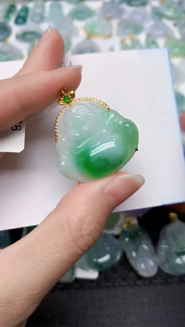颈饰18K金镶嵌翡翠天然缅甸A货翡翠百元以上9元证书费自理