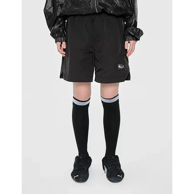 VULCAN运动休闲黑色网眼印花短裤