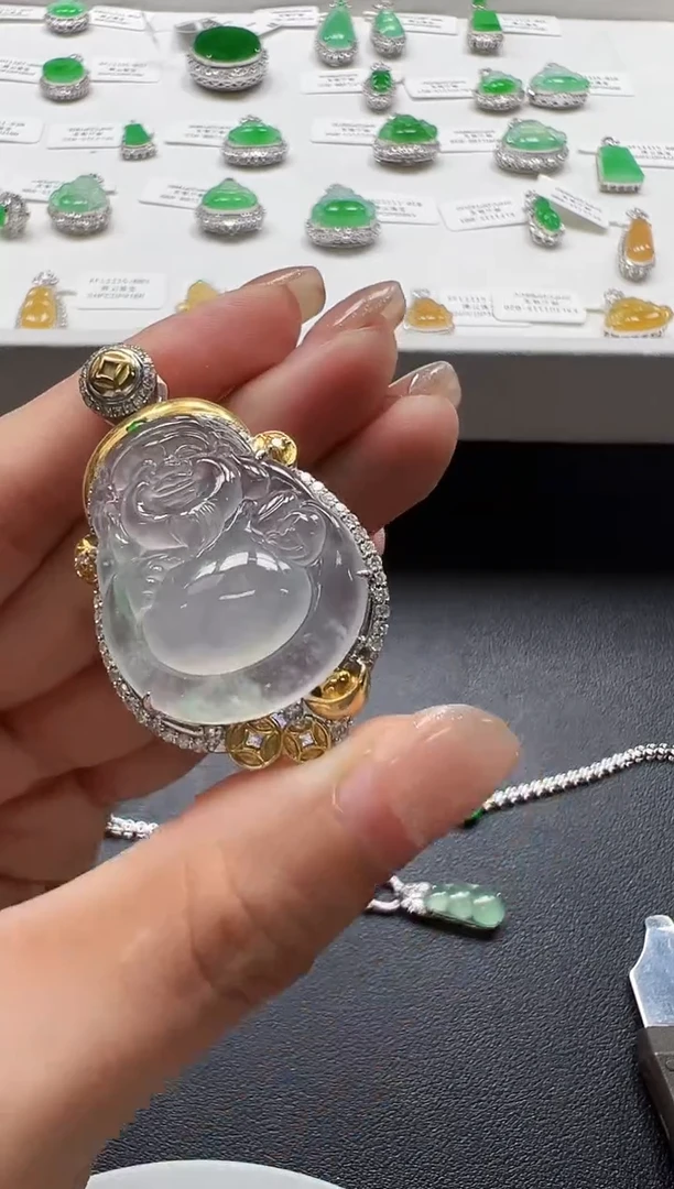 颈饰18K金镶嵌翡翠KYZI1115-019