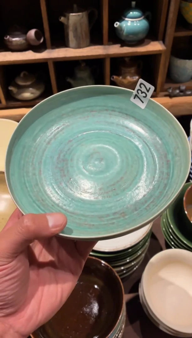 瓷片刘*诺732微瑕浅蓝异形盘1个