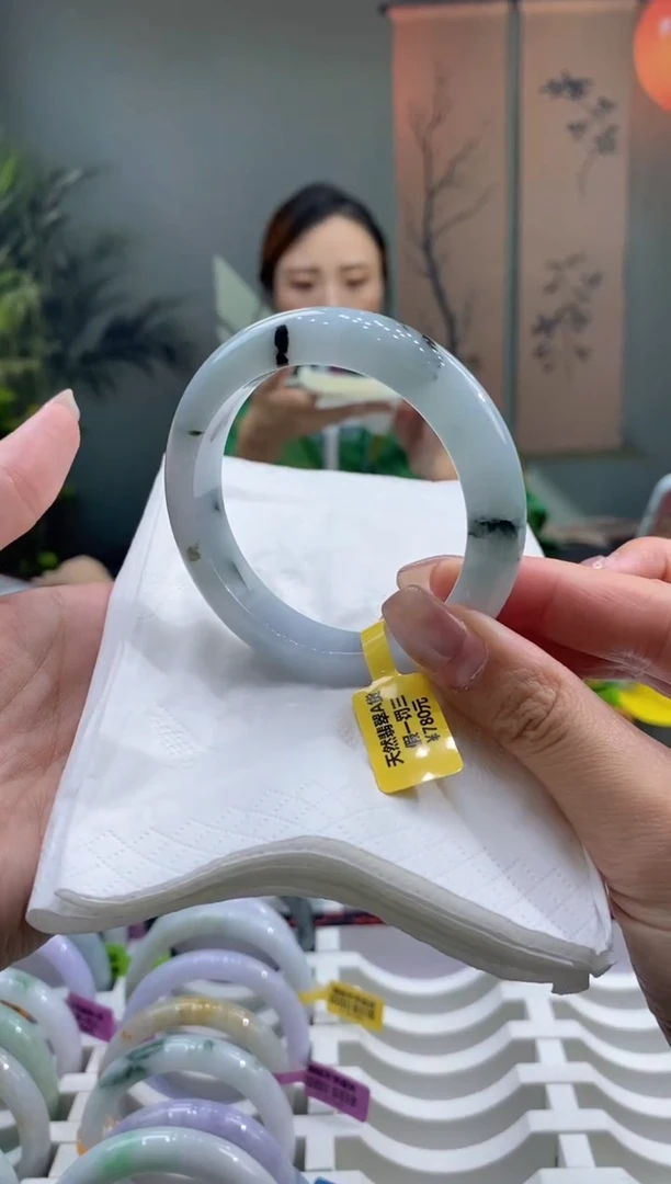 未镶嵌手镯翡翠000039074
