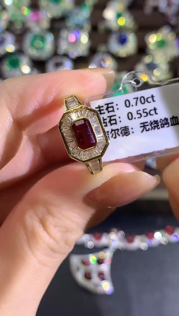 18K金镶嵌戒指红宝石a473