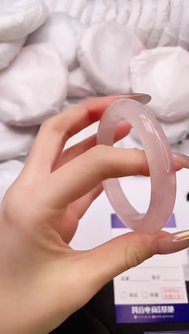 【闪购商品】石英质玉手镯未镶嵌4K318-57