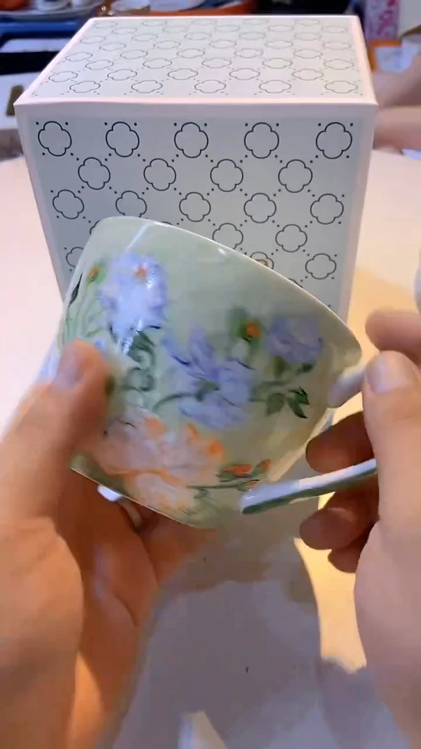 杯鸿辉家品牌瓷器，京东包邮！